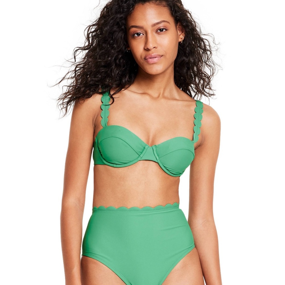 NWT RHODE x Target - Women’s Scallop Edge High Waist Bikini Set in Green - S